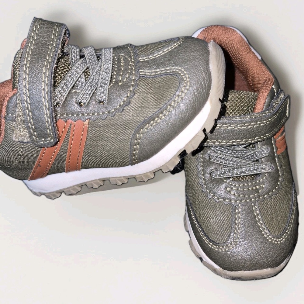 Carters Boys Bailey/SJF21J22P shoe, Size 7